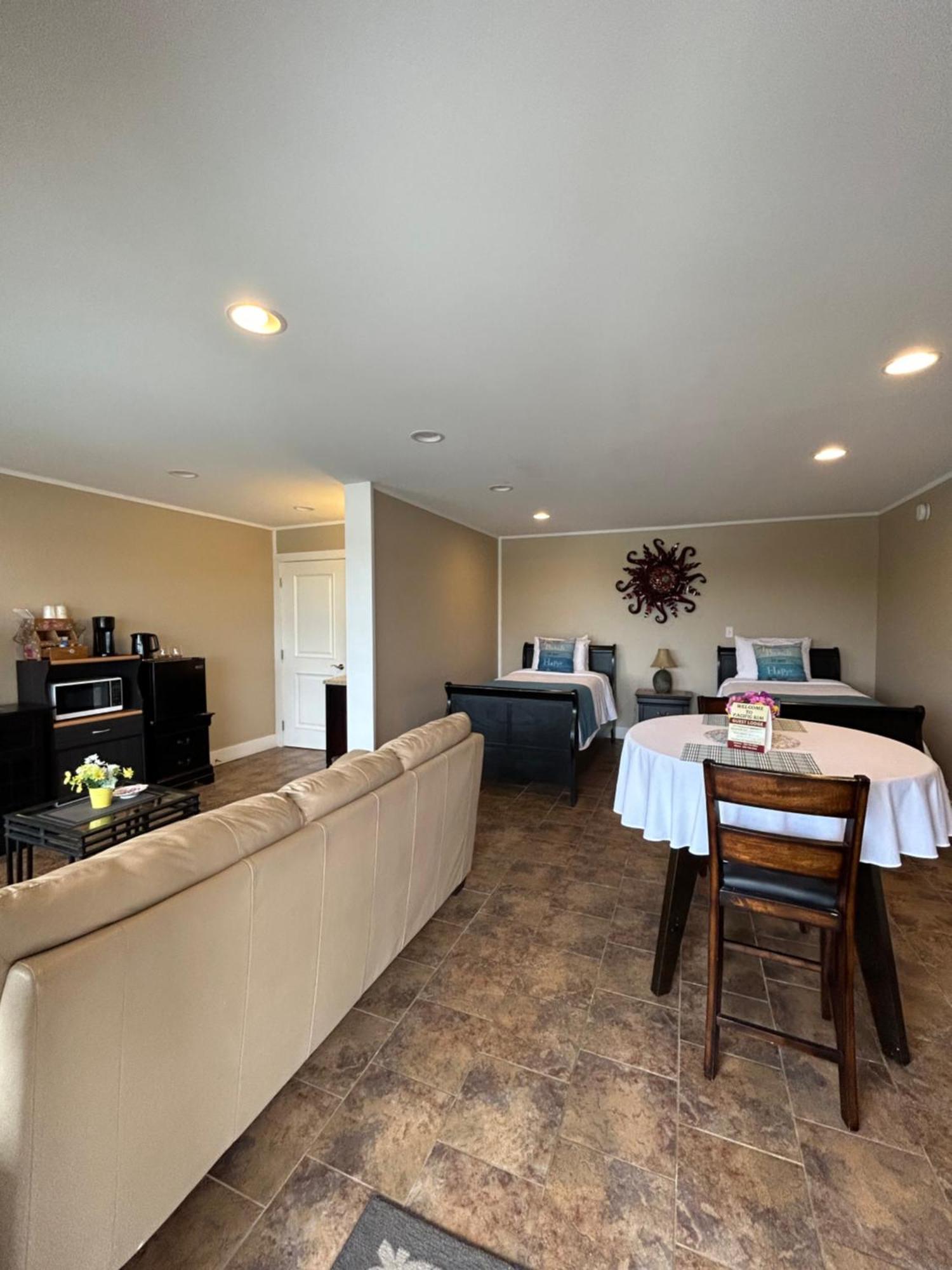 Pacific Rim Guest - Adults Only * Ucluelet