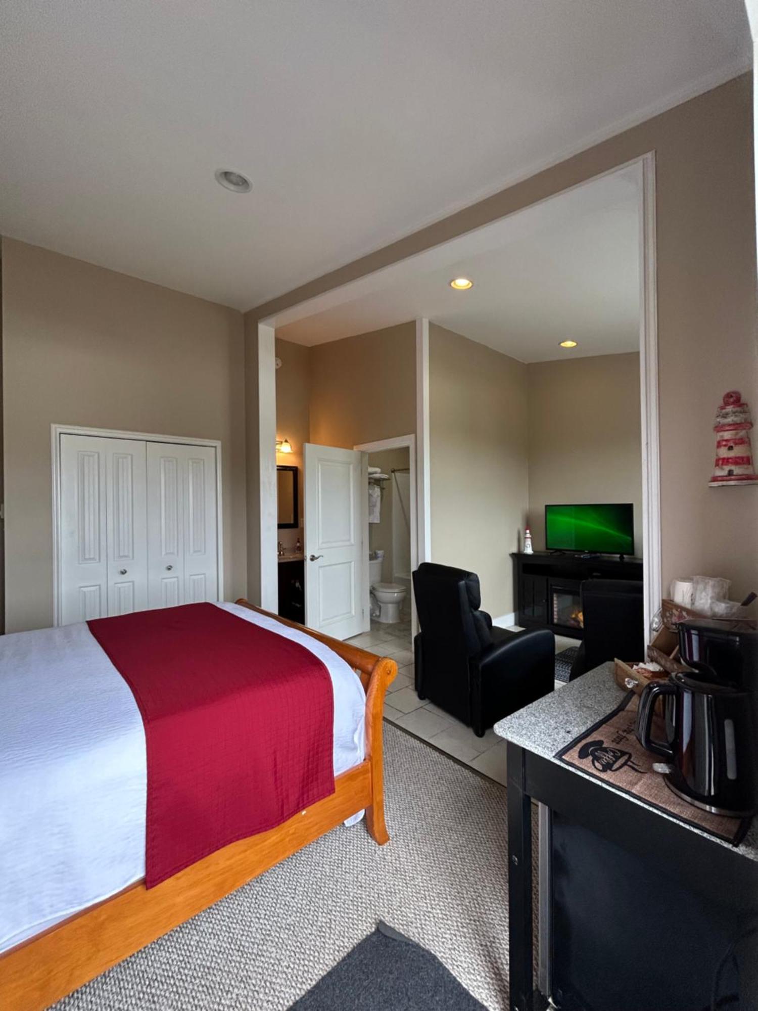 Lodge Pacific Rim Guest - Adults Only Ucluelet