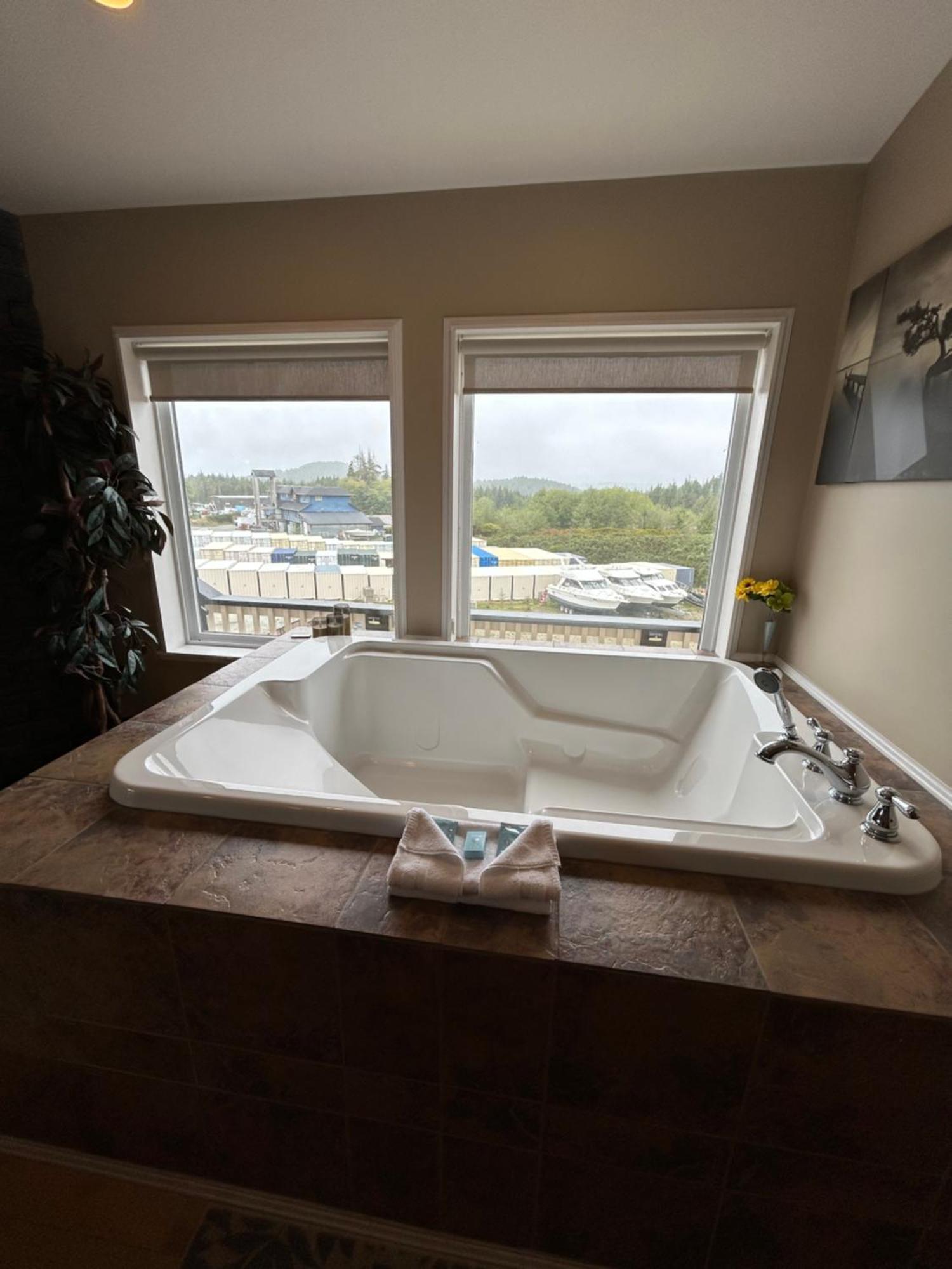 Pacific Rim Guest - Adults Only Ucluelet